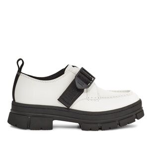 UGG Ashton white platform loafers size 9 women’s